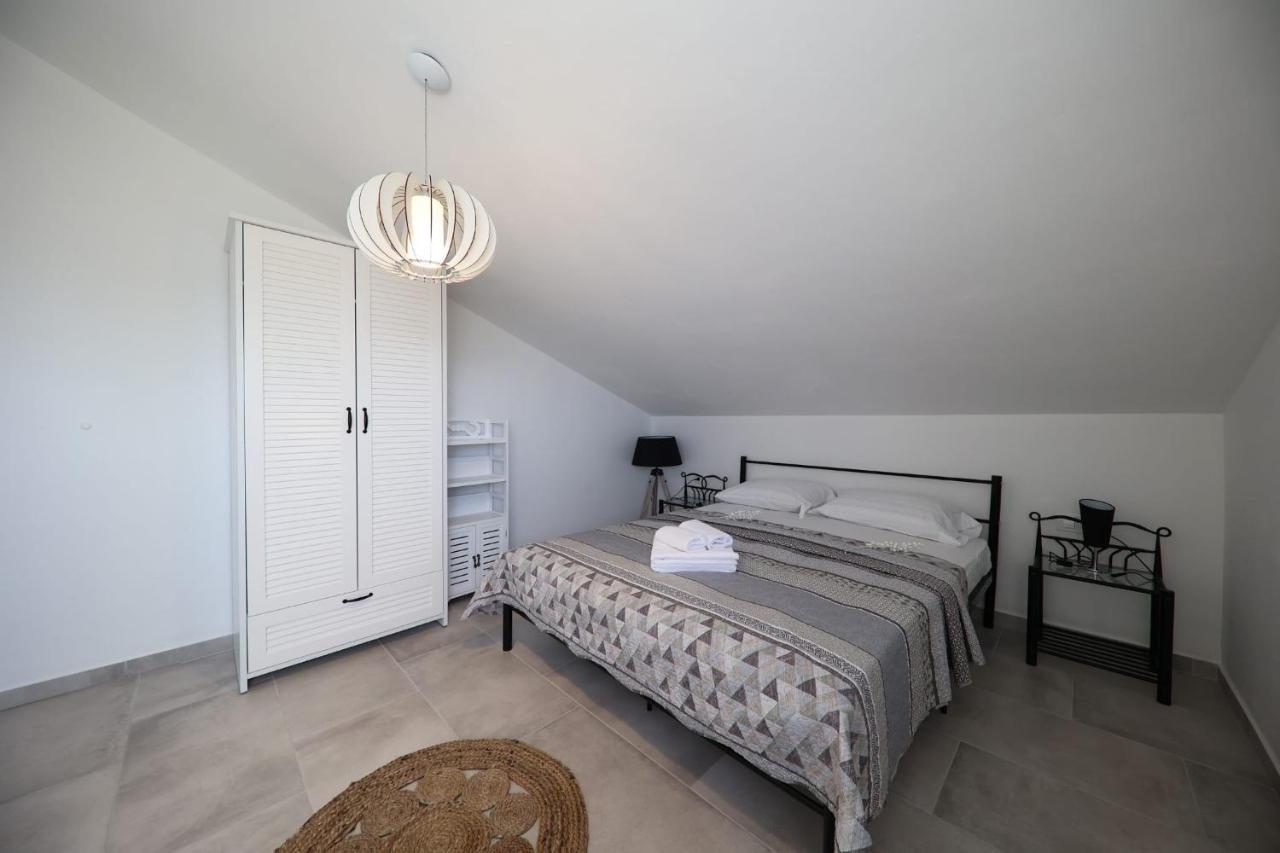 Apartment Rosso Zadar Exterior photo